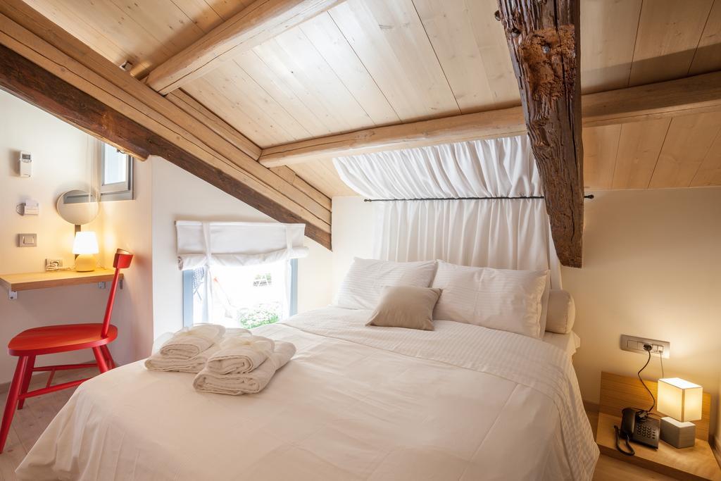 Budget Double Room,663183855:JPEG